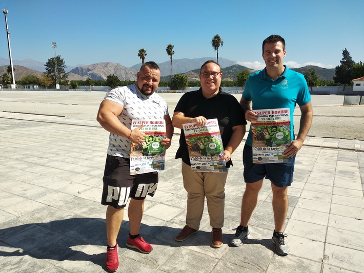 Los 8 hombre más ‘Fortisimus’ de Europa participan en Salobreña en el campeonato internacional ‘Strongman’.